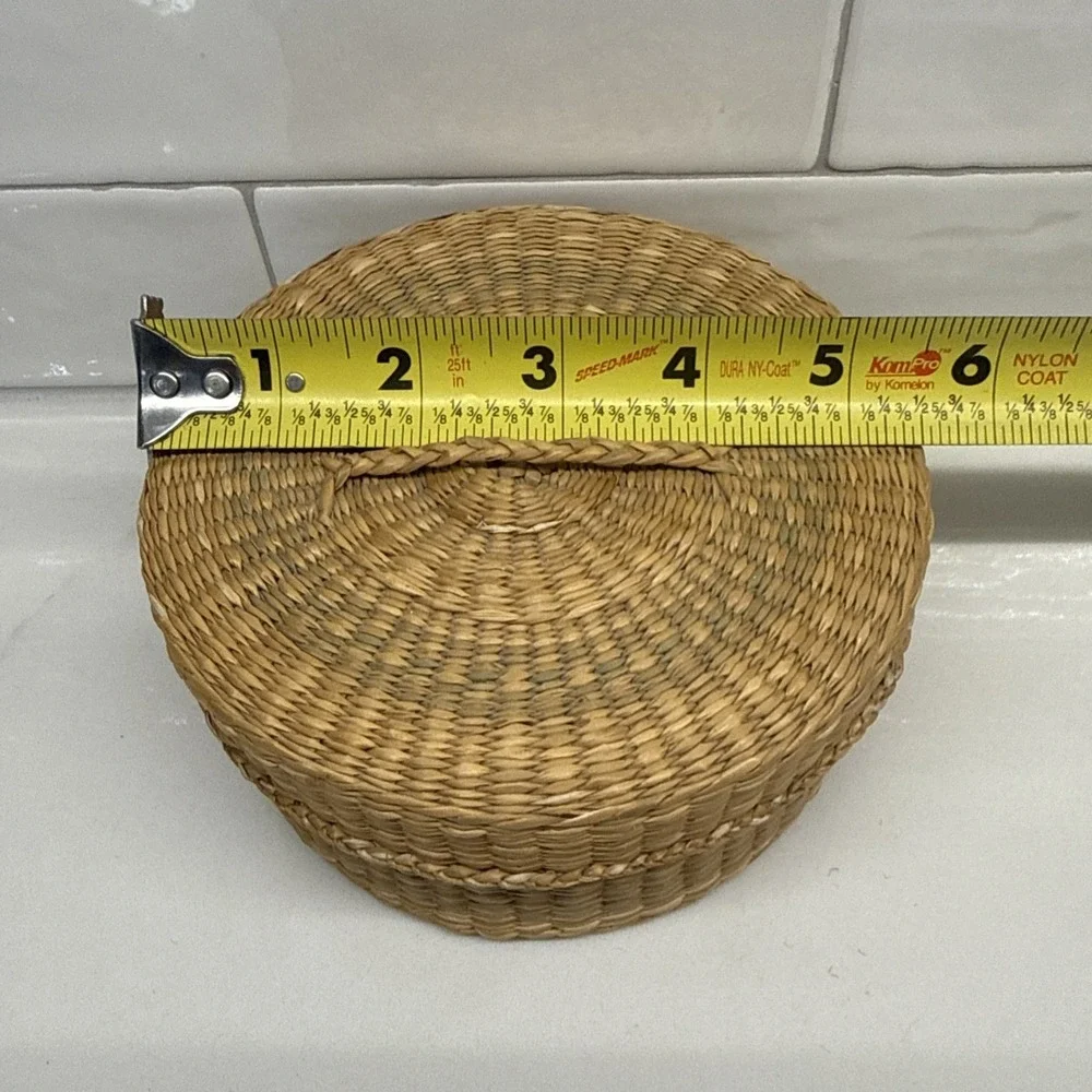 Vintage Woven Sweetgrass Basket w/Lid 5.5